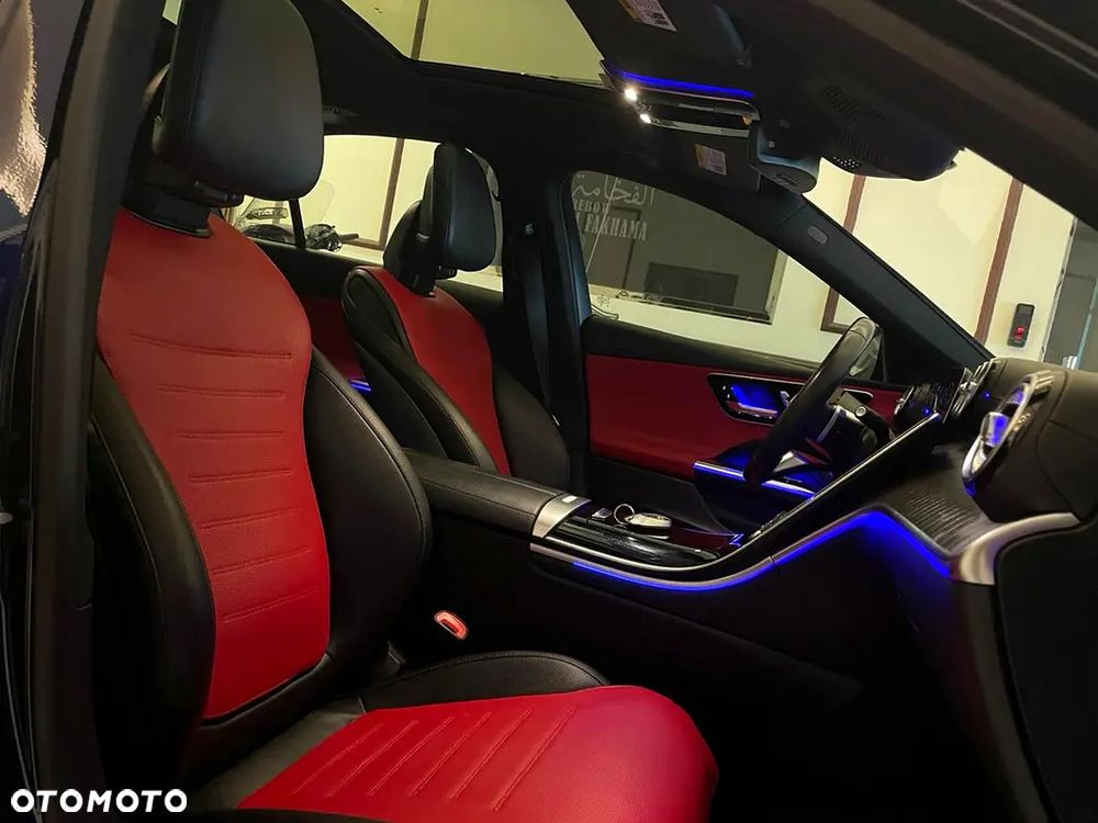 Mercedes-Benz Klasa C 300 4Matic 9G-TRONIC - 15