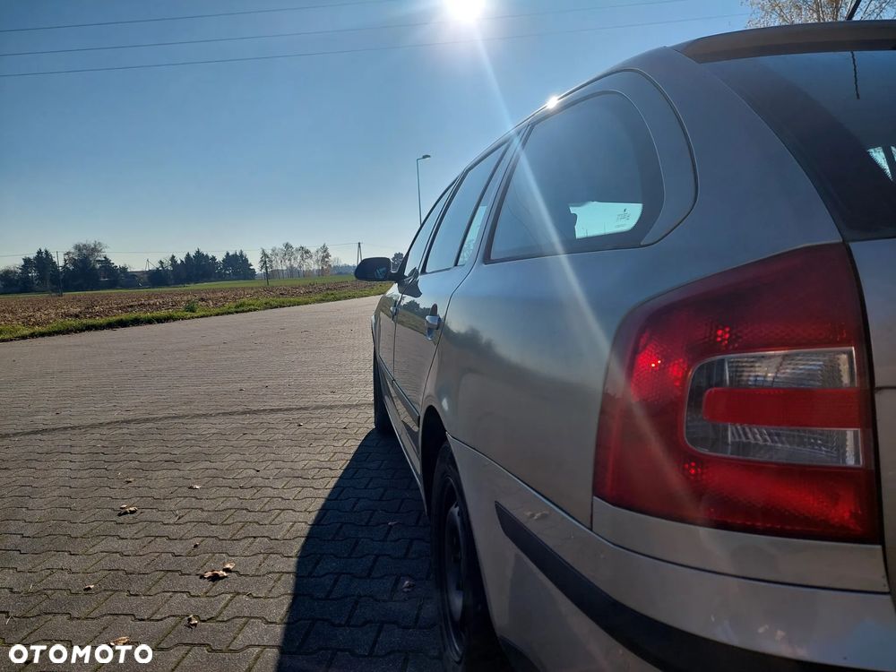 Skoda Octavia Combi 1.9 TDI DPF Team Edition - 6
