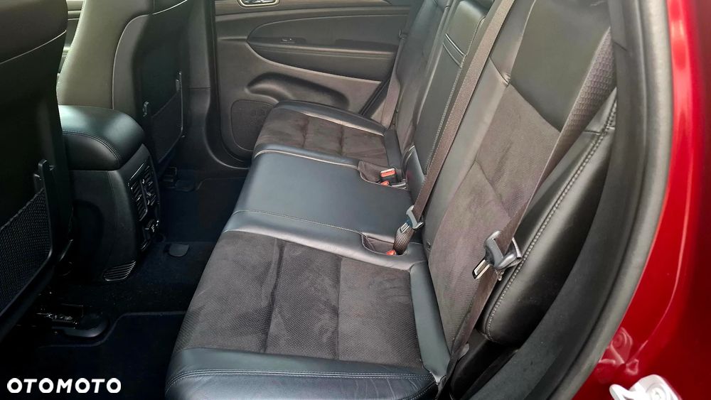 Jeep Grand Cherokee - 36