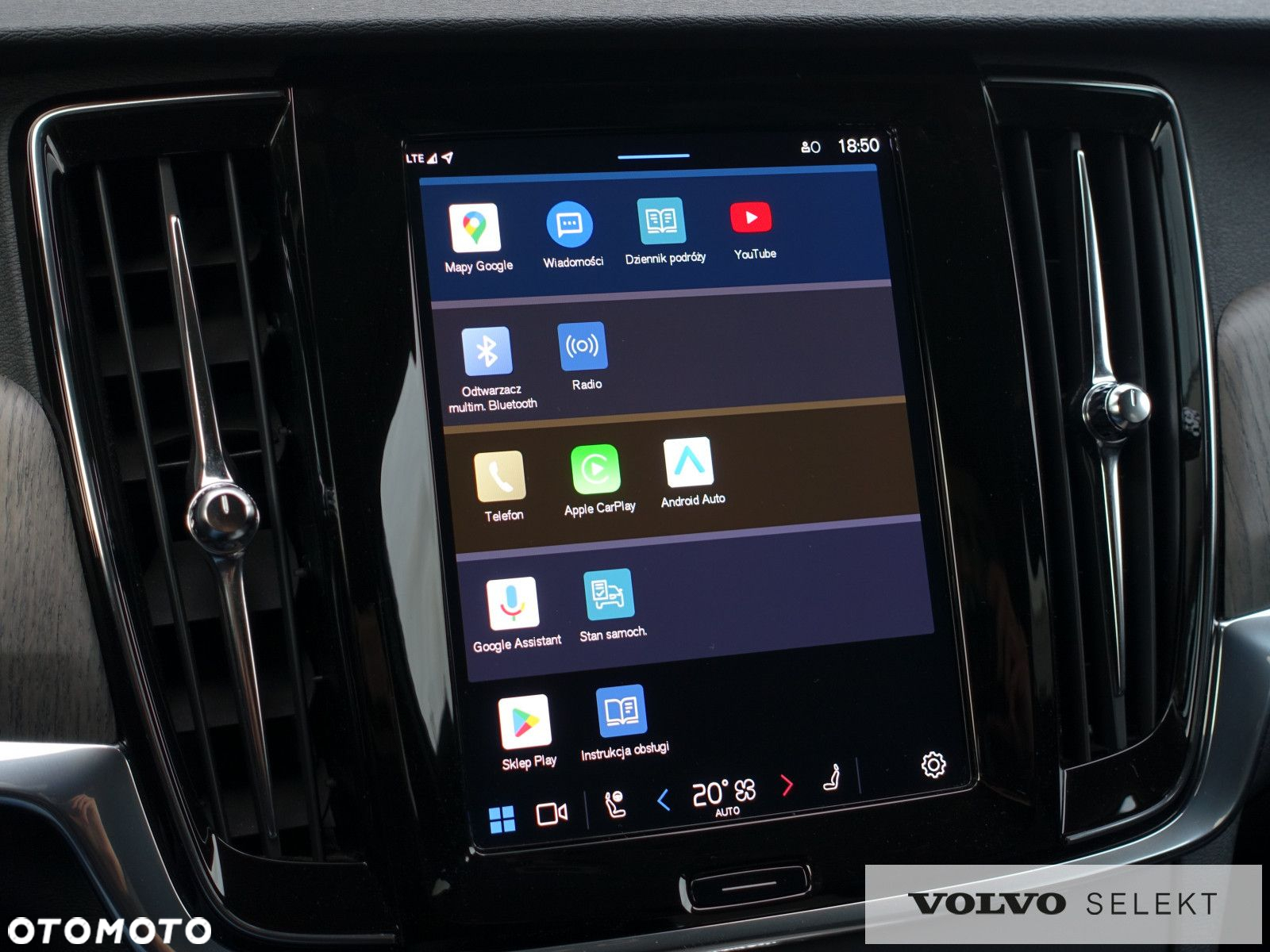 Volvo V90 Cross Country - 28