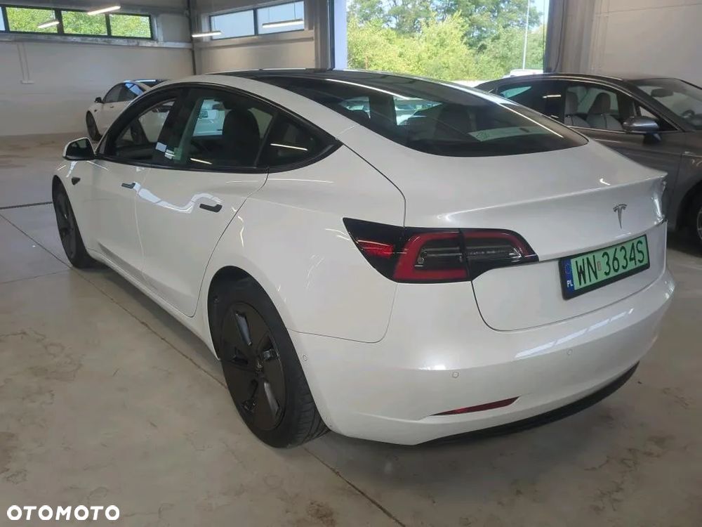 Tesla Model 3 RWD - 3