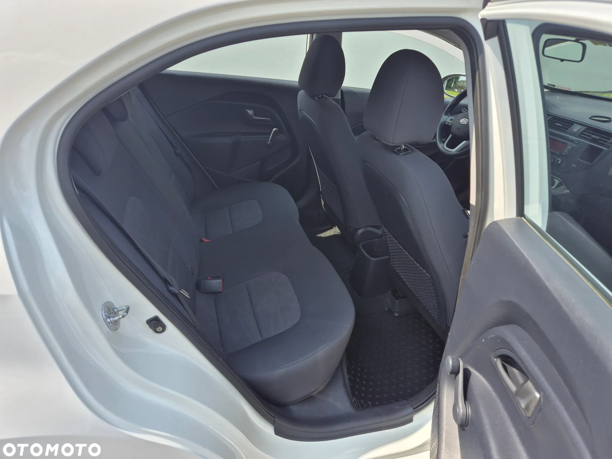 Kia Rio 1.2 Attract - 16