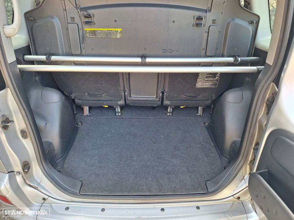 Toyota Yaris Verso 1.4 D-4D Sol - 10