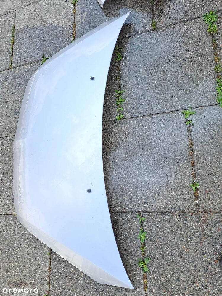 Mitsubishi Colt Z30 VI błotniki kod lakieru 21H - 18