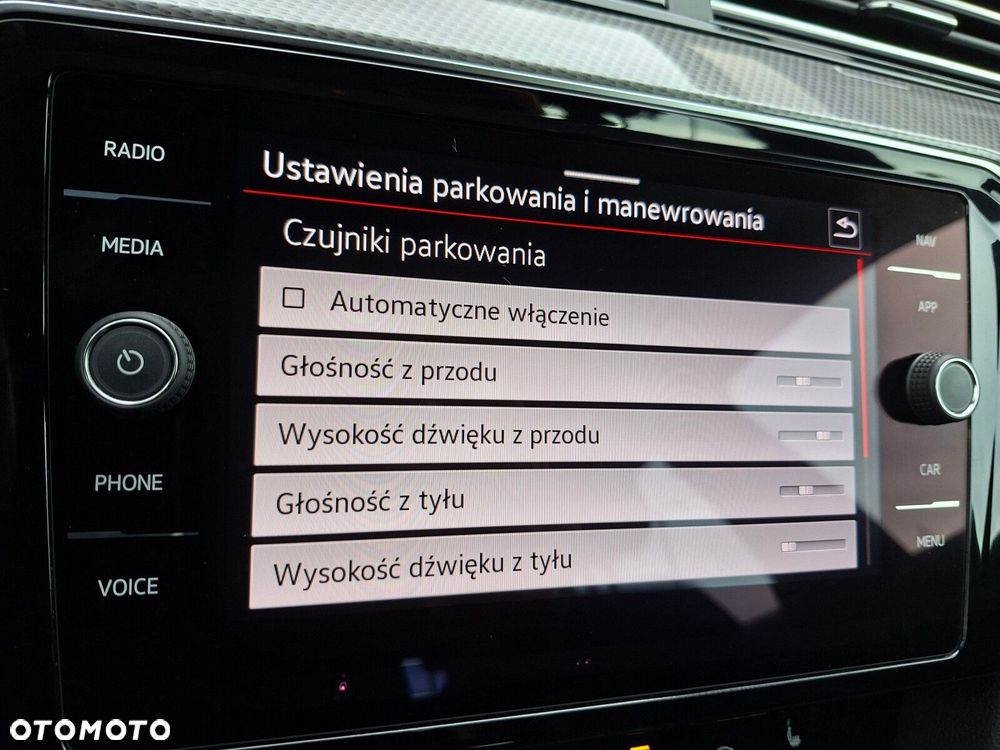 Volkswagen Passat - 29