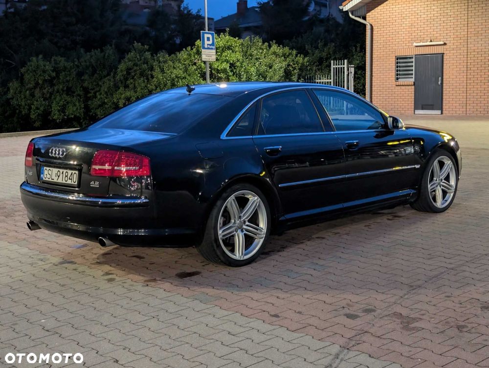 Audi A8 - 5