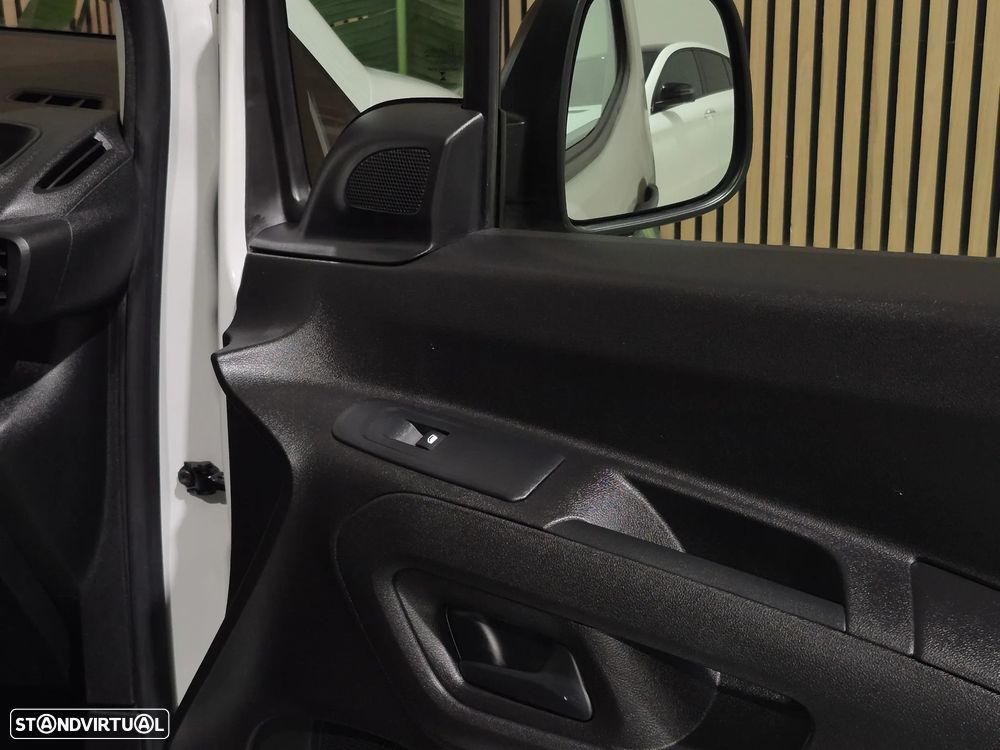 Opel Combo 1.5CDTI - 2023 - 75.000KM | GARANTIA | NACIONAL - 3 LUG - 28