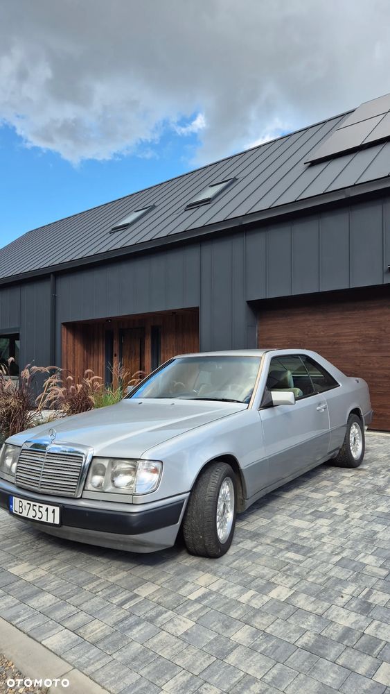Mercedes-Benz W124 (1984-1993) - 16