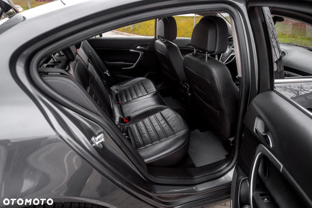 Opel Insignia 2.0 Turbo 4x4 Cosmo - 10