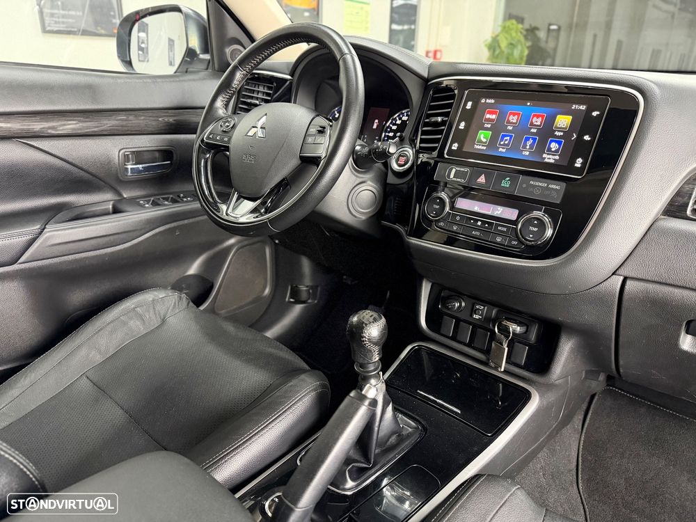 Mitsubishi Outlander 2.2 DI-D Intense+ - 26