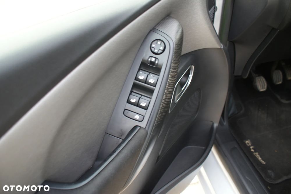 Citroën C4 Picasso VTi 120 Intensive - 4
