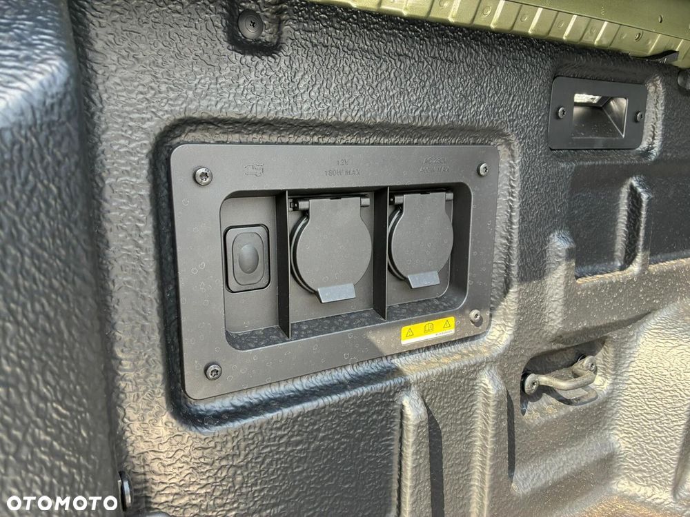 Volkswagen Amarok - 33