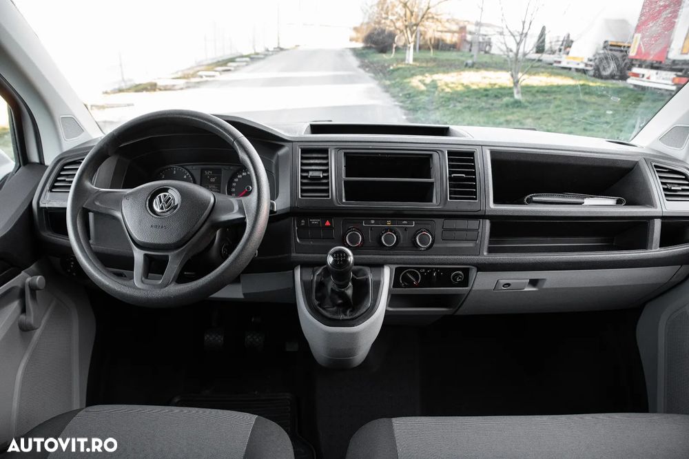 Volkswagen Transporter - 12