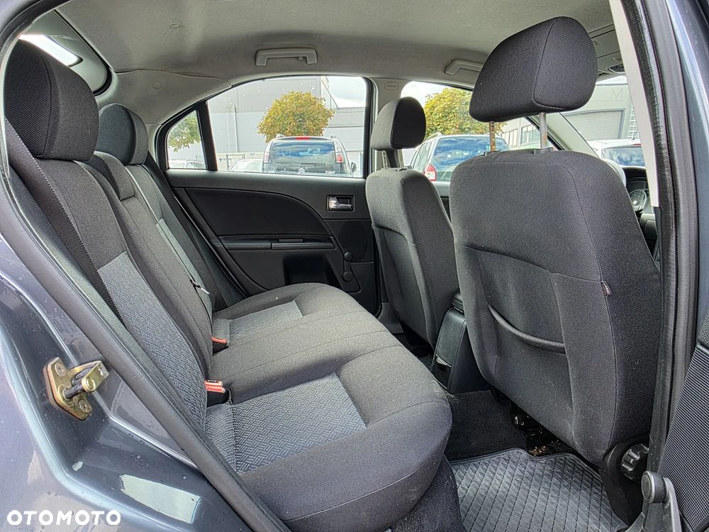 Ford Mondeo 1.8 Trend X - 7