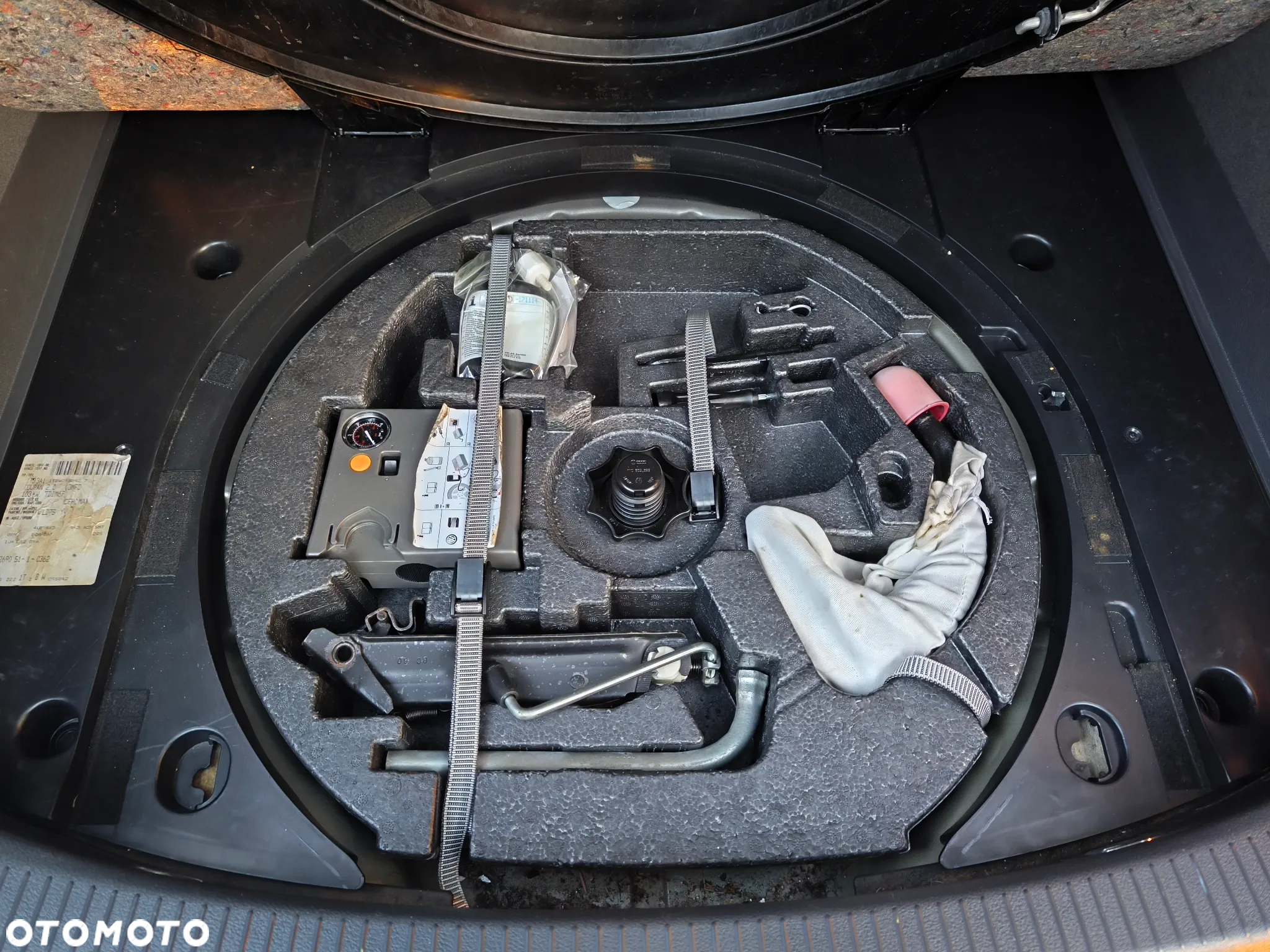Volkswagen Touran - 20