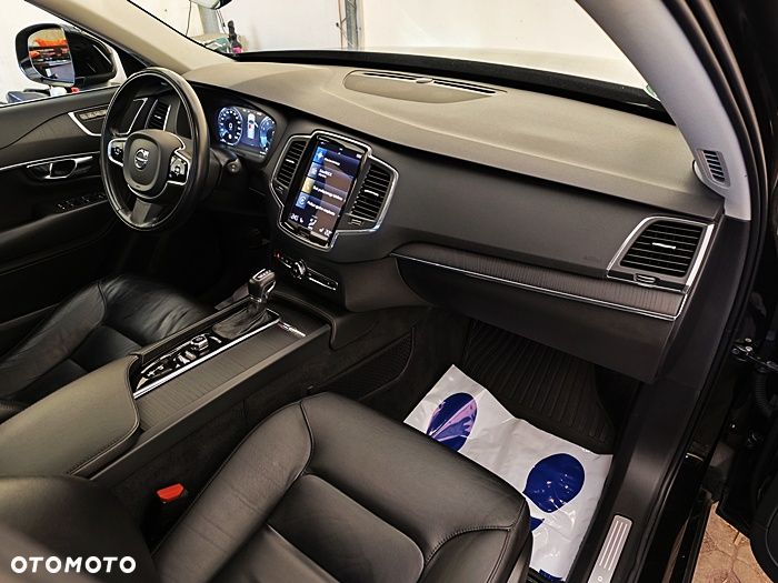 Volvo XC 90 T5 AWD Momentum 7os - 38