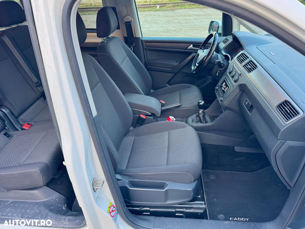 Volkswagen Caddy Maxi - 4