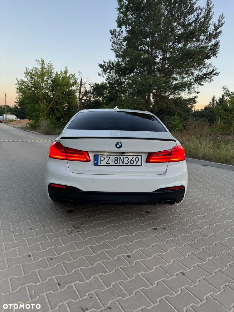 BMW Seria 5 520d Efficient Dynamics M Sport sport - 12