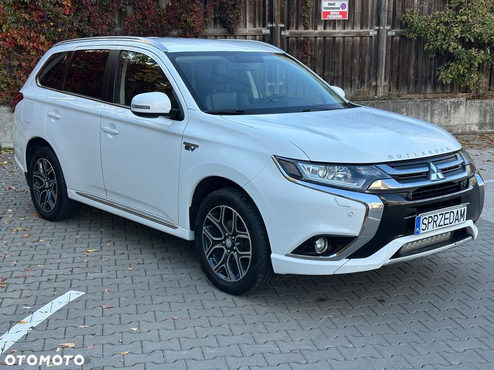 Mitsubishi Outlander - 3