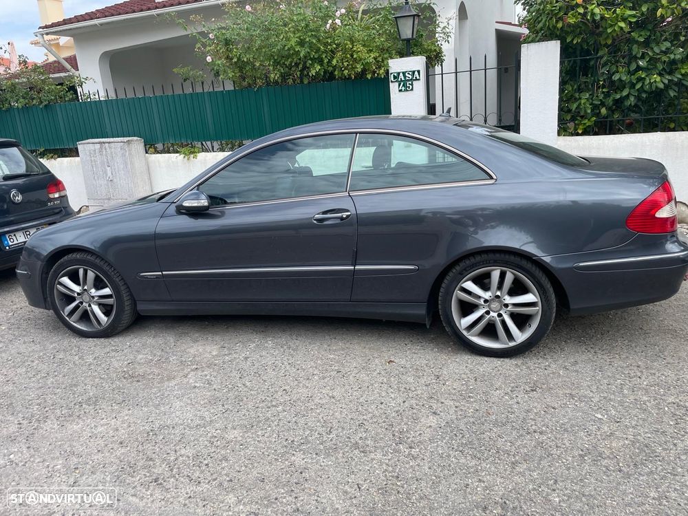 Mercedes-Benz CLK 220 CDI Avantgarde - 4
