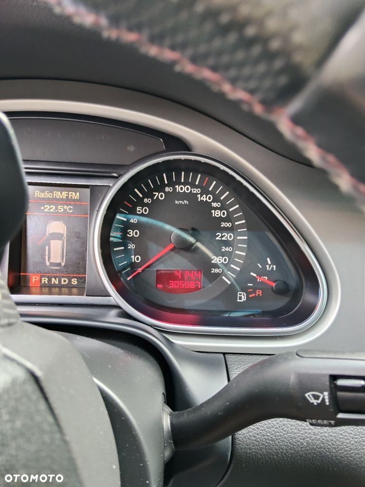 Audi Q7 - 7