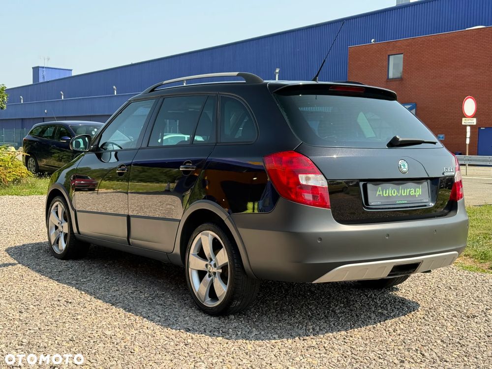 Skoda Fabia 1.4 16V Scout - 9