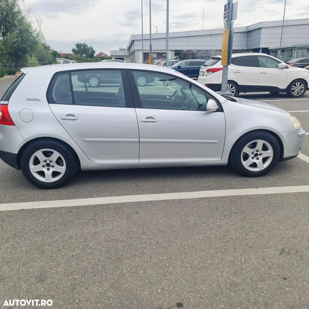 Volkswagen Golf 1.6 Goal - 14
