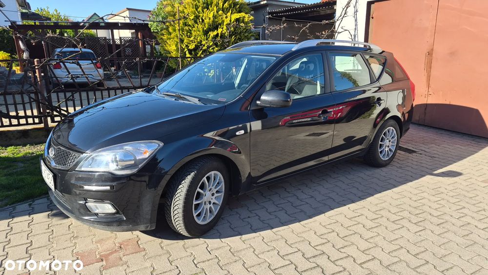 Kia Ceed - 6