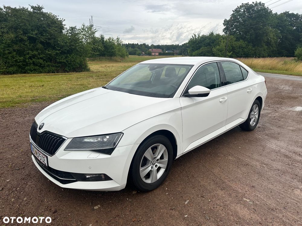 Skoda Superb 2.0 TDI 4x4 Premium Edition - 10