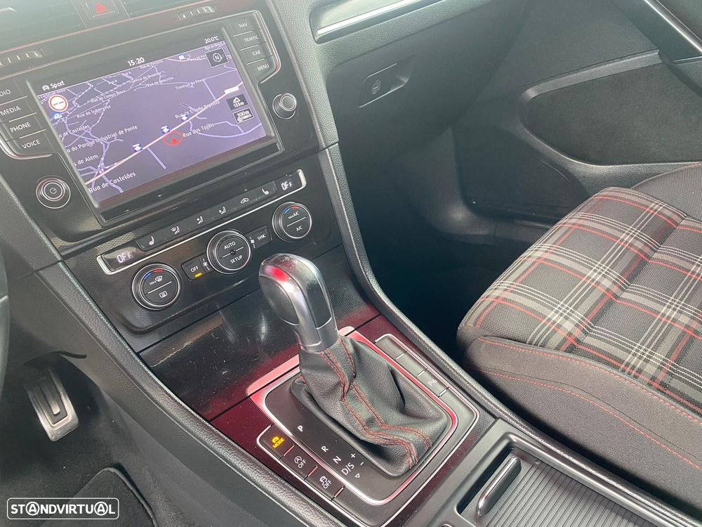 VW Golf 2.0 TSi GTi DSG Performance - 10