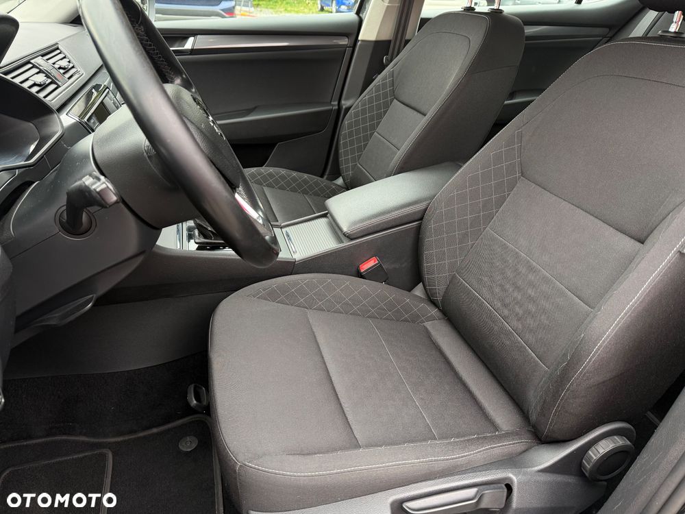 Skoda Superb 2.0 TDI DSG Active - 6