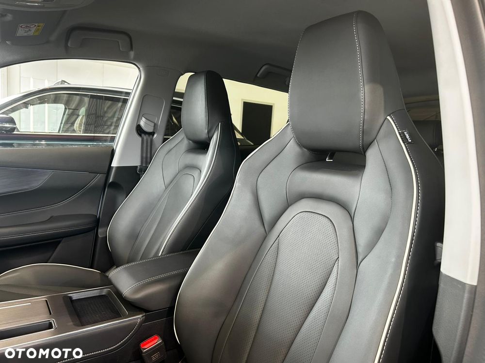 Chery Tiggo 4 1.5 T-GDI HEV Prestige DHT - 10