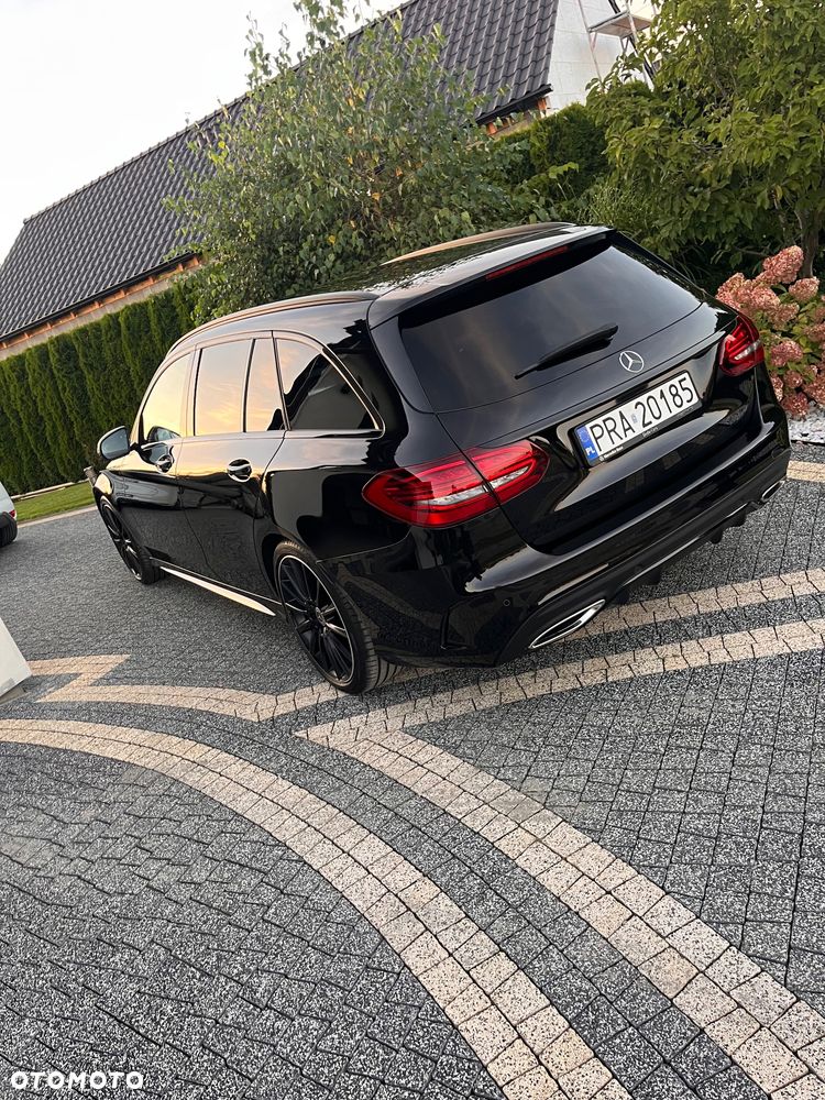 Mercedes-Benz Klasa C 300 9G-TRONIC - 5