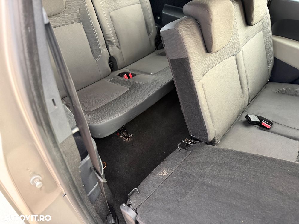 Dacia Lodgy dCi 110 Comfort - 10