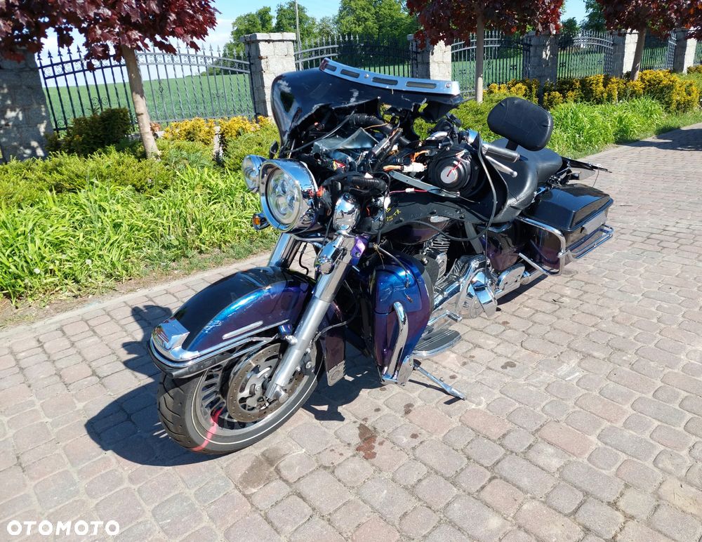Harley-Davidson FLH Electra Glide - 1