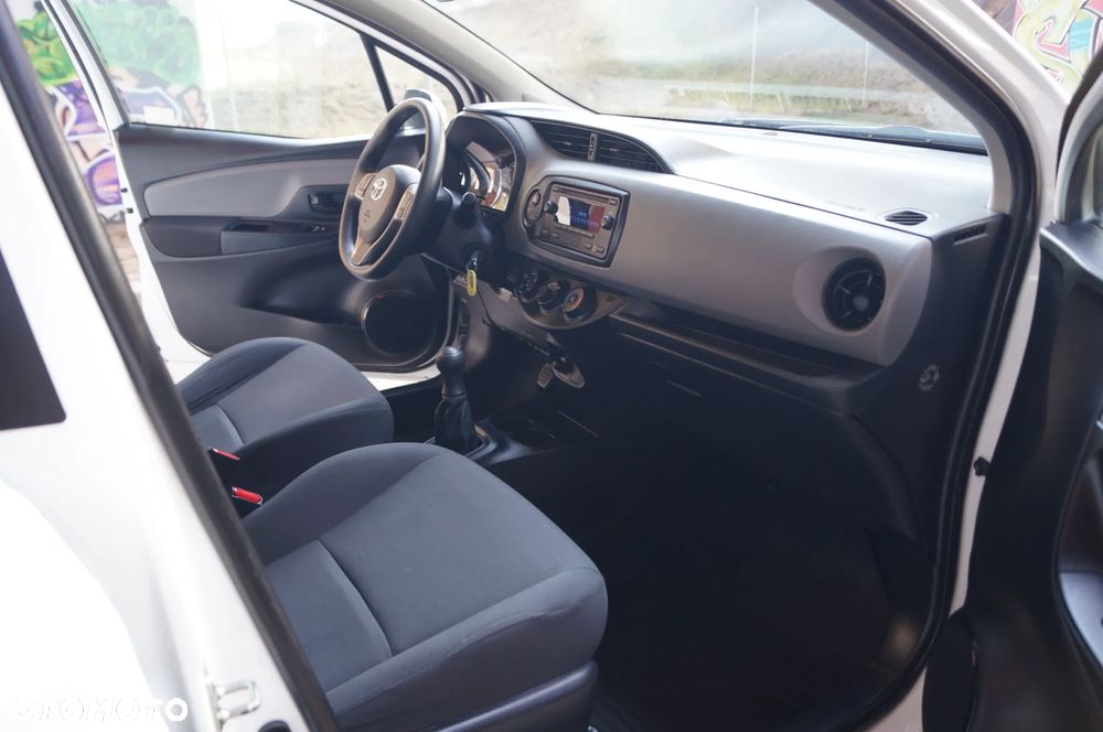 Toyota Yaris 1.0 Active - 28