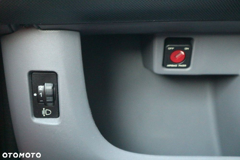 Citroën C1 1.0i Desire - 24