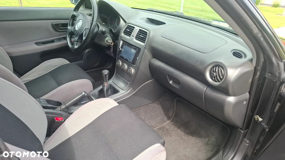 Subaru Impreza 2.0R Comfort - 23