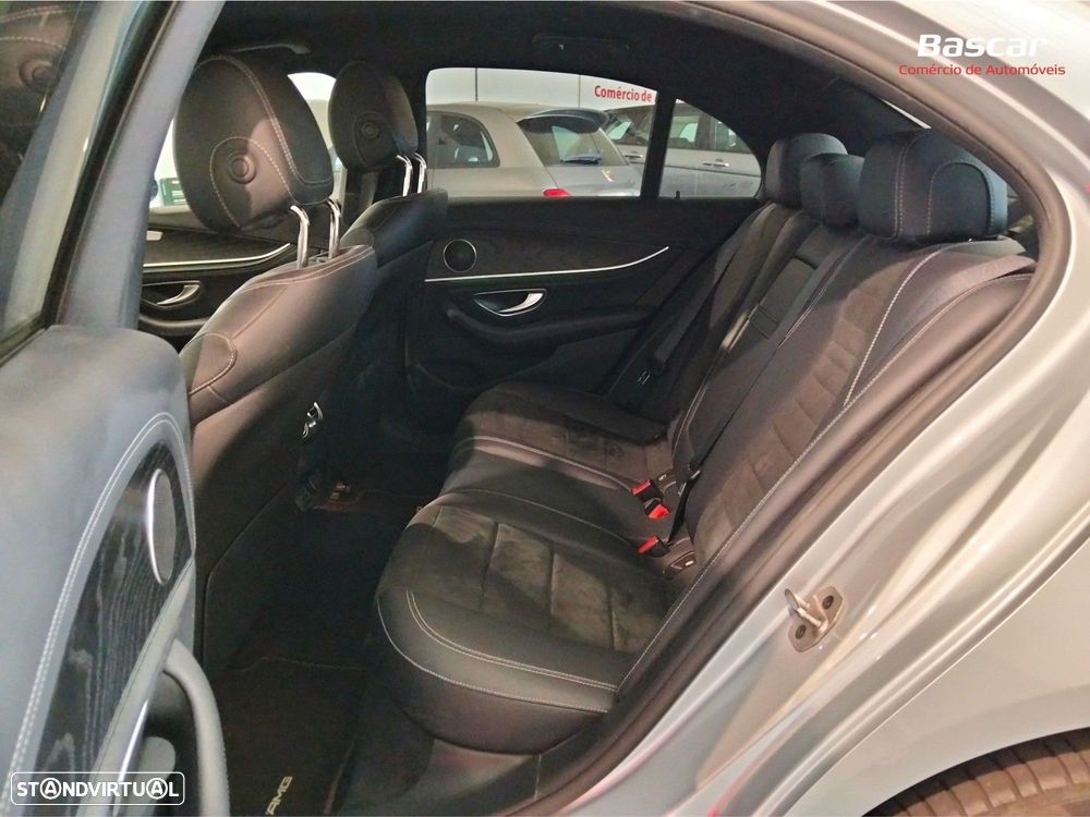 Mercedes-Benz E 300 - 15