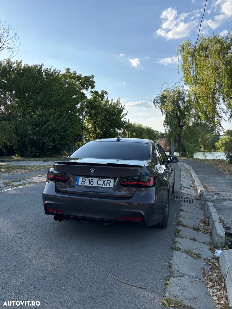 BMW Seria 3 328i - 2