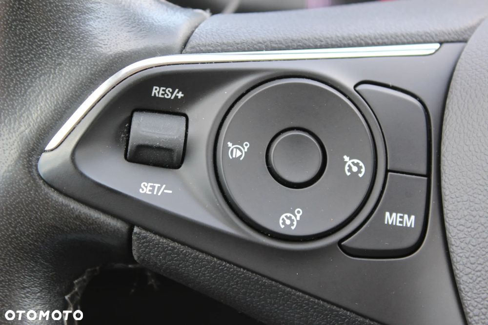 Opel Grandland X 1.5 CDTI Ultimate S&S - 17