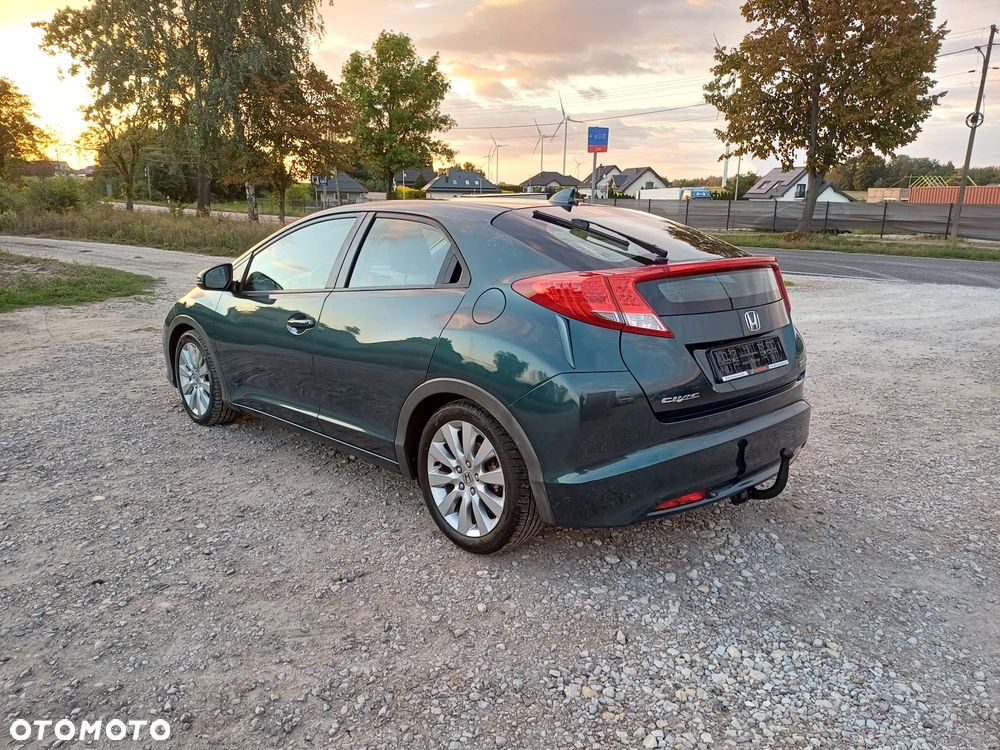 Honda Civic 1.6 i-DTEC Lifestyle Black Edition - 5