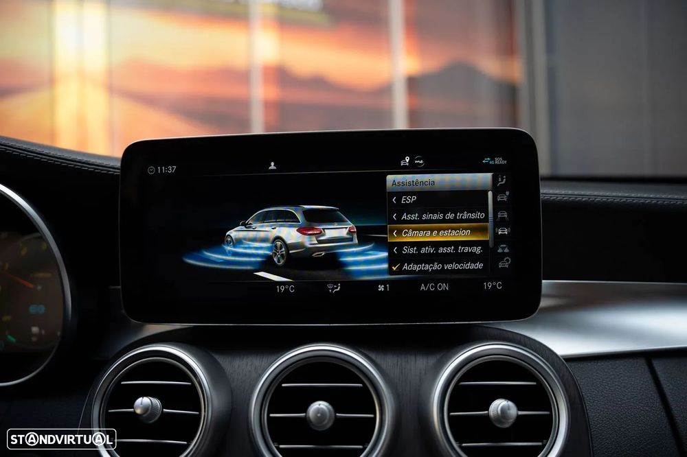 Mercedes-Benz C 300 de AMG Line - 19