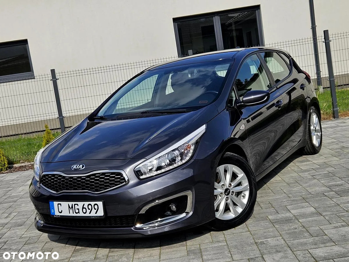 Kia Ceed 1.4 CVVT Dream Team Edition - 4