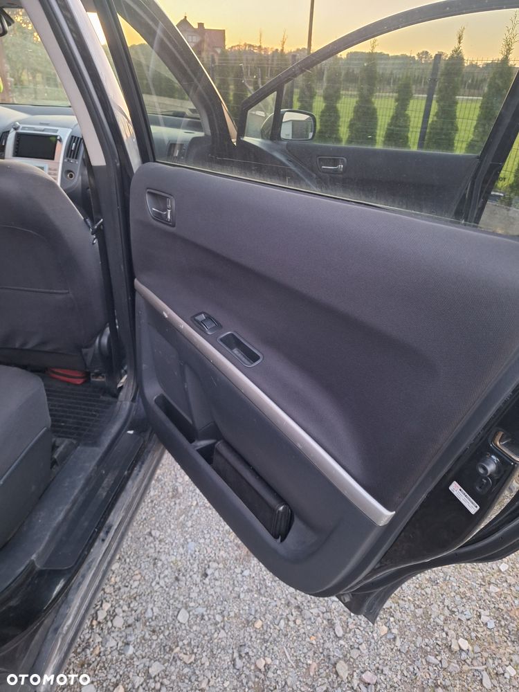 Toyota Corolla Verso 2.2 D-4D Gold - 19