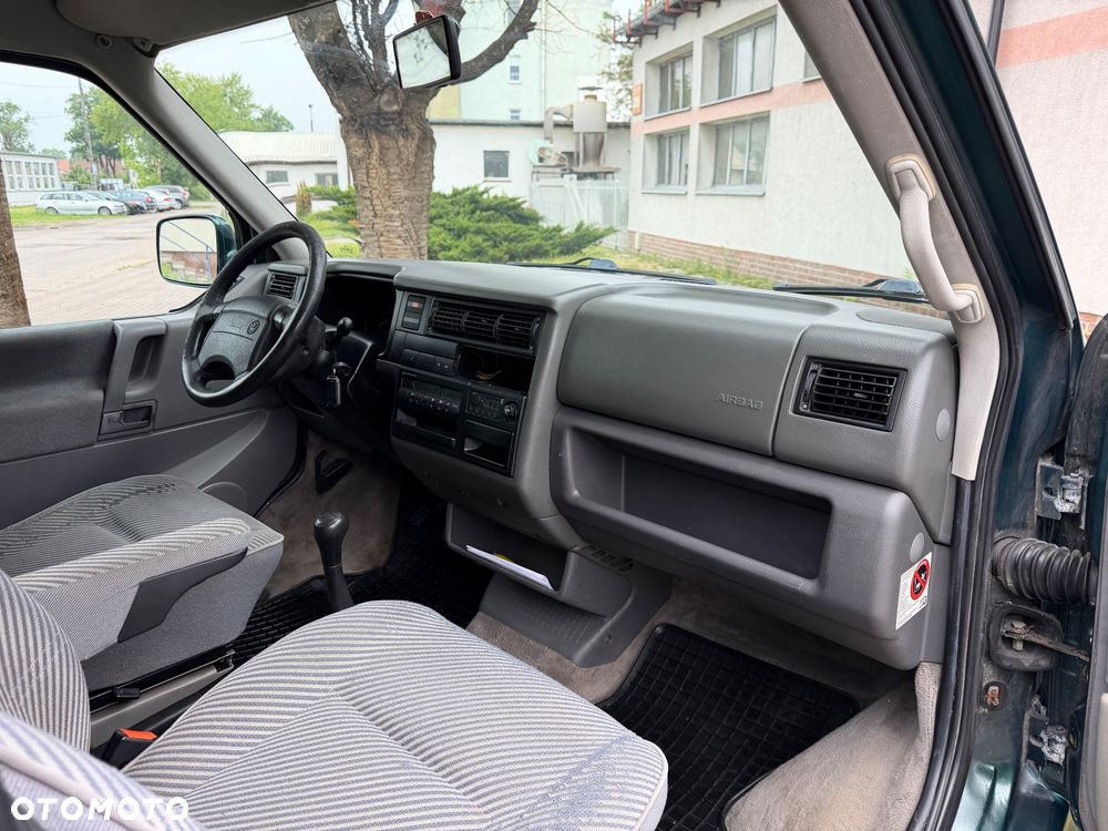 Volkswagen Multivan D - 14
