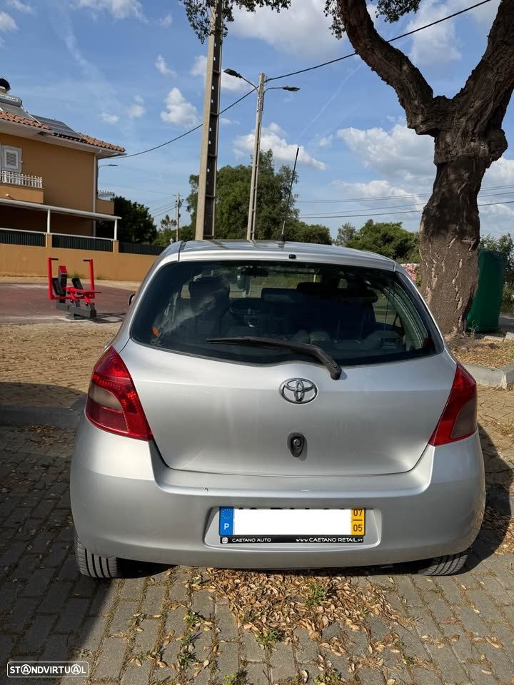 Toyota Yaris 1.4 D-4D - 7