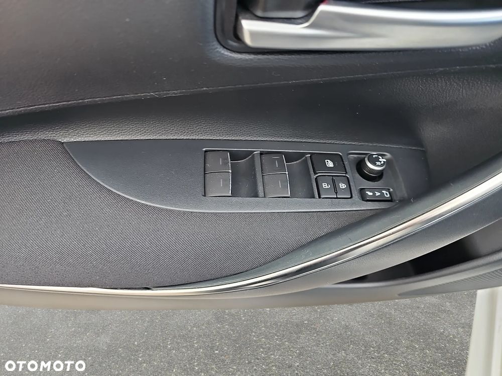 Toyota Corolla 1.8 Hybrid GPF Comfort - 12