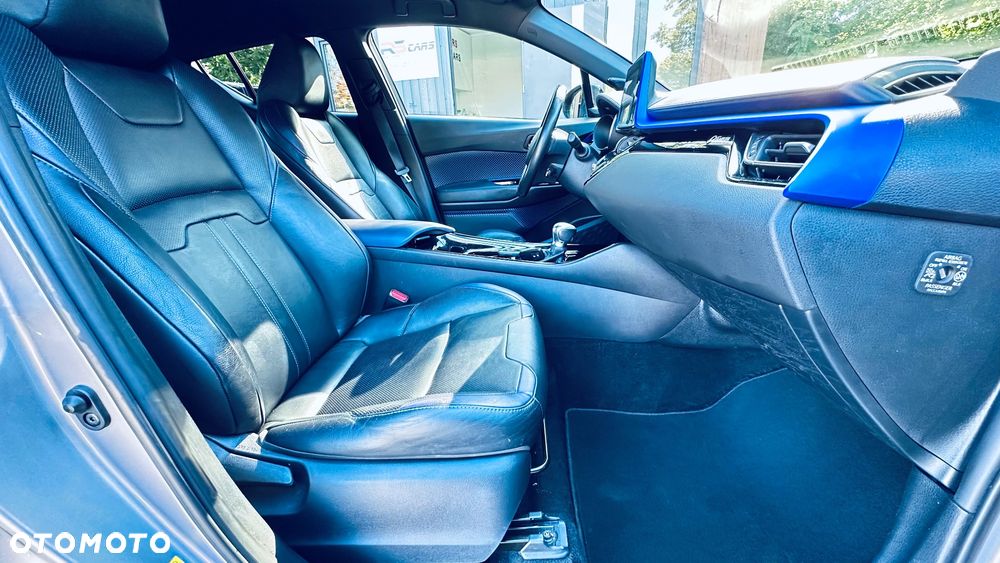 Toyota C-HR Style Selection - 38