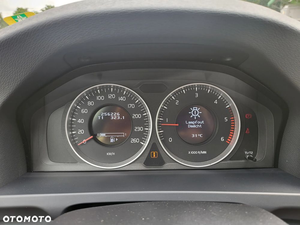 Volvo V60 - 16